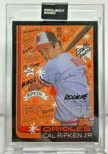 Topps Project 2020 #292 - 1982 Cal Ripken Jr. Von Sophia Chang - Aufdruck Lauf - Bild 1 von 3