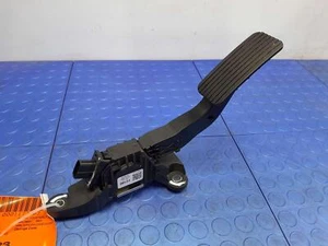 2018-2023 Kia Rio Accelerator Pedal Assembly Genuine OEM Part 32700F2100 - Picture 1 of 7