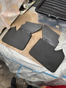 Genuine LandRover Discovery 2 1998-2004 Mudflaps Pair Used RH LH Believed Front - Picture 1 of 12