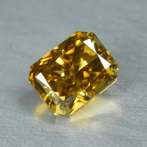 0.16Ct Emerald Cut _ Sparkling Untreated Champagne Color Natural Diamond - Picture 1 of 2