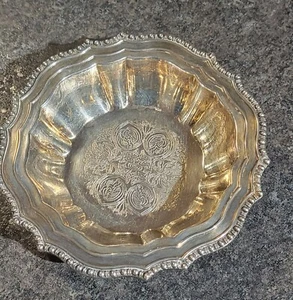Vintage 1978 Avon Hudson Manor Collection Silver Plate Ornate Candy Nut Dish - Picture 1 of 7