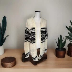 Abercrombie Kids Hooded Fuzzy Knit Sweater 15/16 Aztec Print - Picture 1 of 10