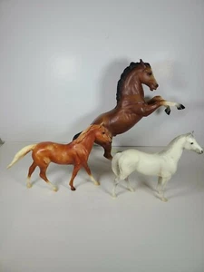 Set Of 3 Vintage Breyer Horses - Picture 1 of 12