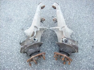 Porsche 944 & Turbo - ABS LATE Offset Rear Trailing Control Arms w/ Hubs - Picture 1 of 24