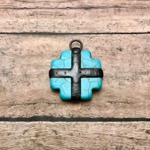 Cross Howlite Pendant (SSP20) - Picture 1 of 4