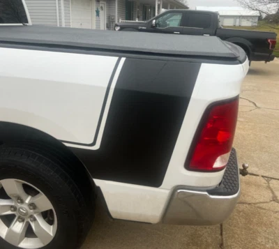 Se adapta a rayas de vinilo Dodge Ram 1500, calcomanía de cama trasera, rayas de carreras, gráficos de vinilo Foto 1 de 4