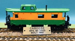 Tyco HO 8-Wheel Caboose Custom Design Jewel Lanterns WP&P Folk Art Vintage (G) - Picture 1 of 10