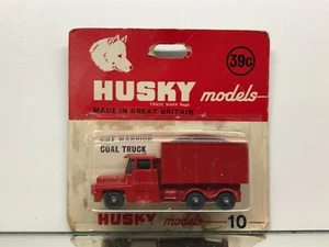 HUSKY MODELS 10 GUY WARRIOR COAL TRUCK - RED 3inch - GOOD IN BLISTER CARD - 291 - Imagen 1 de 6