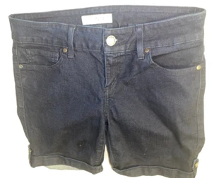 WOMEN'S GUESS BLUE JEAN SHORTS  W 32  Hips 18  (no size tag) METAL INSIGNIA - Picture 1 of 6