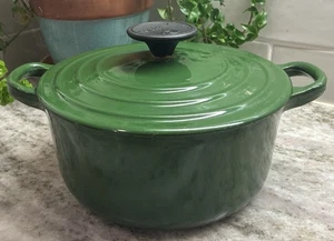 Le Creuset Cocotte Ronde 7" 18cm Hunter Green Dutch Oven Cast Iron L66 - Picture 1 of 15