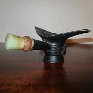 Antikes chinesisches archaisches Bronze Gefäß Jade Griff - Bild 1 von 4