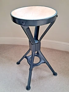 Vintage Industrial Evertaut Engineers / Machinist Metal Painted Stool - Picture 1 of 11