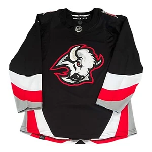 Adidas Buffalo Sabres maglia nera testa di capra alternativa autentica taglia 42 - Foto 1 di 9