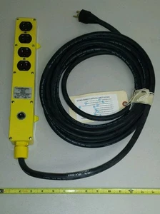 Striscia presa di corrente industriale Daniel Woodhead AFLK-0003 Hazmat 05385 16A 125V - Foto 1 di 5