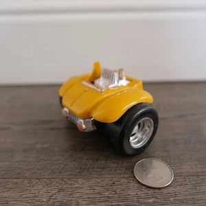 EARLY VINTAGE STRUCTO WEIRD WHEELS 1970's BUZZIN BUGGY - YELLOW - Damaged - Picture 1 of 3