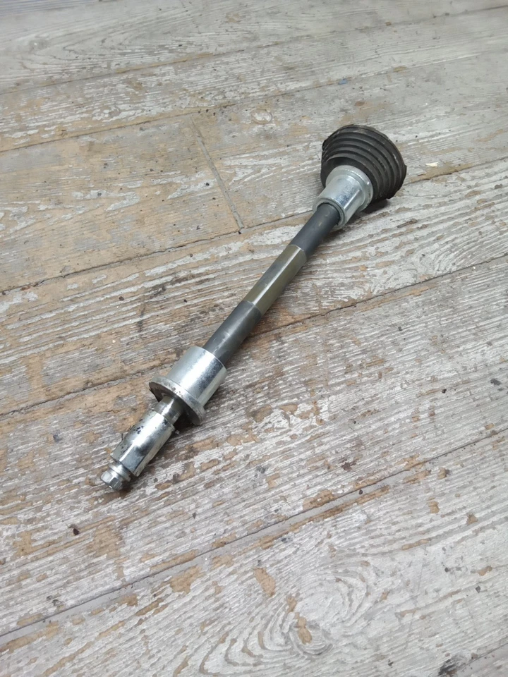 2012 12 09-13 Harley Davidson Ultra Limited Swingarm Suspension Pivot Bolt  - Image 1 of 4