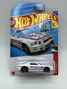 Hot Wheels Ford Mustang GT Concept White From 2022 Factory Set - Picture 1 of 3