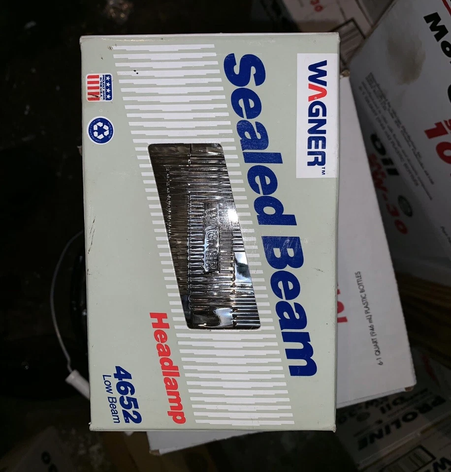 全新 Wagner 4652 密封低光束头灯灯泡 — 第 1/1 张图片