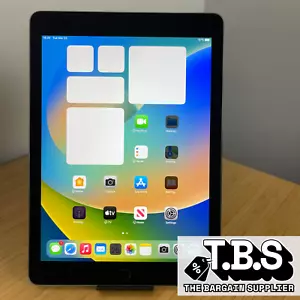 Apple iPad Pro 9.7" - 128GB, Wi-Fi + 4G, - Space Grey - CRACKED CAMERA - Picture 1 of 15