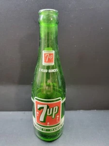Vintage 7up bottle 7 oz.  - Picture 1 of 5