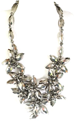Nuevo collar babero racimo floral estrás cristal facetado plateado Foto 1 de 4