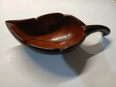 DE COLECCIÓN TAZÓN DE MADERA EN FORMA DE HOJA DOS TONOS TALLADO A MANO PLATO DE NUECES/DULCES Foto 1 de 4