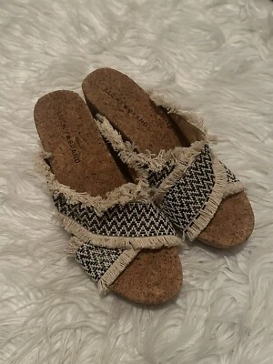 Lucky Brand Shoes Wedge Size 8 Women’s Sandal Cream Black - Image 1 of 4