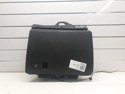 GUANTERA VOLKSWAGEN PASSAT TDI SE BERLINA 2005-2010 3C2857097AH Foto 1 de 4