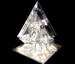 Crystal Carousel Horse Figurine On Mirror With Bud Vase. Mint No Box. - Picture 1 of 6