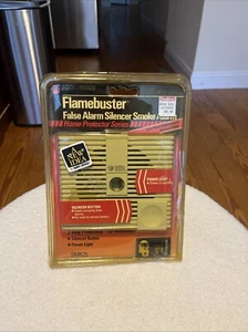 Vintage 1987 Black & Decker Flamebuster False Alarm Silencer Smoke Alarm SMK25 - Picture 1 of 12