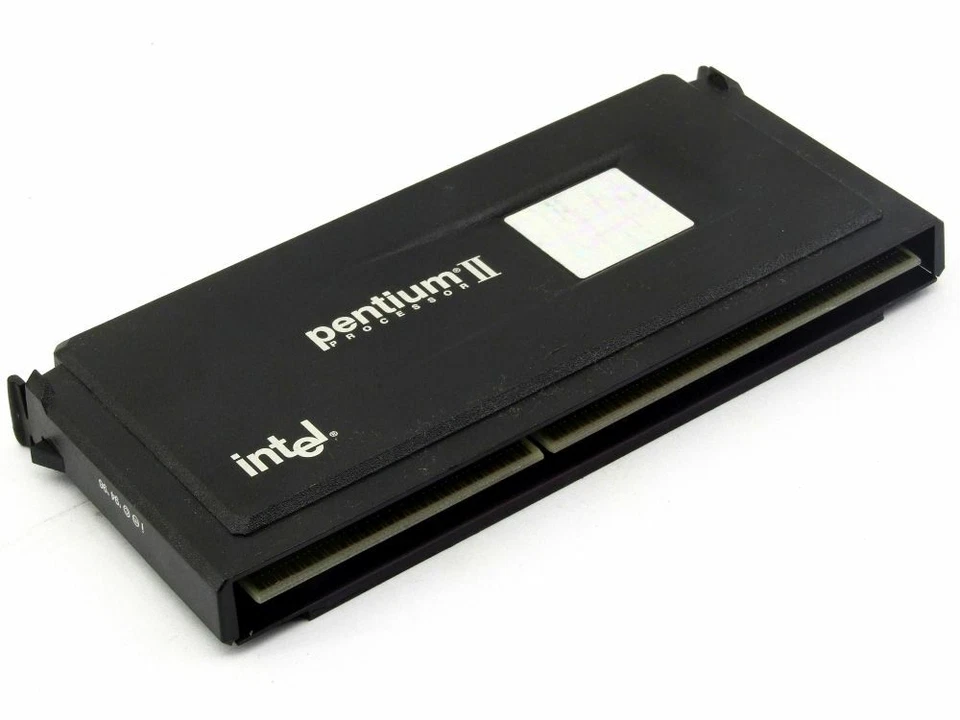 Intel SL28L 80522PX266512 266MHz/66MHz/512KB Slot 1 Card CPU Klamath Processor - Image 1 of 1