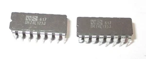 2 National DM74L123J Dual Retriggerable Monostable Multivibrator IC Dip-16 NOS - Picture 1 of 1