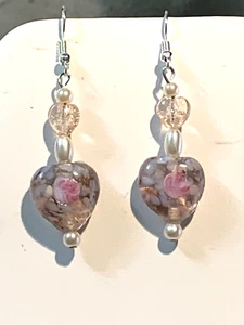 ARTÍCULO NUEVO*VENTA ARTESANAL-DE COLECCIÓN. PENDIENTES CHECOS CORAZÓN MURANO CRISTAL/PERLA. RosaS#1 - Imagen 1 de 8