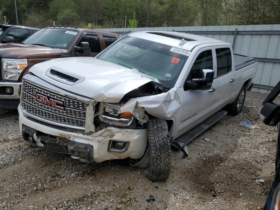 Used Air Cleaner Assembly fits: 2018 Gmc Sierra denali 2500 6.6 Grade A - Image 1 of 4