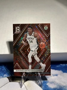 Panini Spectra Red Prizm 2017-18/75 Giannis Antetokounmpo #5 - Imagen 1 de 2