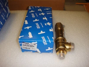 Válvula de seguridad Castel 3030E/36C1400 caja abierta nueva en la foto - Imagen 1 de 3