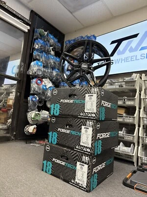 Set of 4 ESR Wheels Rim FORGETECH SERIES RF15 18x8.5 5x114.3 ET30 Gloss Black - Image 1 of 4