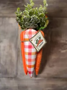 Tela artesanal primitiva 3 piezas zanahorias rústicas 8" Pascua/Primavera - Imagen 1 de 4