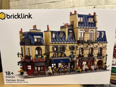 LEGO 910032 Bricklink Designer Program Series 1: Parisian Street - Image 1 of 3