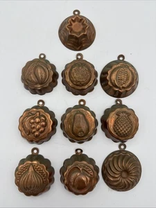 Mini stampi per cioccolato/burro in rame vintage foderati con latta con gancio lotto di 10 - Foto 1 di 12