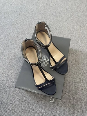 Vince Camuto Women's  Navy Leather Shoe/Sandal Size 4 - Image 1 of 4