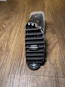 2011-2024 CHRYSLER 300 C FRONT DASH CENTER RIGHT AC HEATER AIR VENT GRILLE OEM - Picture 1 of 4