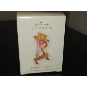 Hallmark Keepsake Ornament 2009 a Perfect 10 of a Kid Gymnastics Girl Balance - Picture 1 of 3