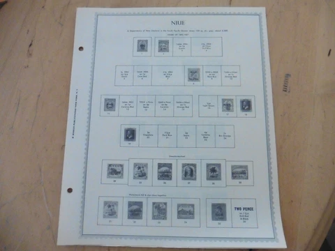 L79 Lot of Niue Minkus binder 6 Pages 1892-1978 w/ 1 stamp Cover