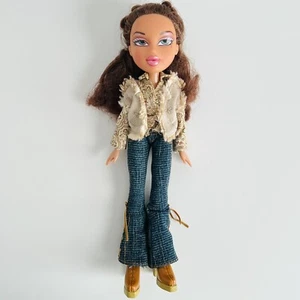 Bratz Doll: Style It! Hippie Chic - Yasmin. Clothes, Top, Jacket, Jeans & Shoes. - Picture 1 of 4