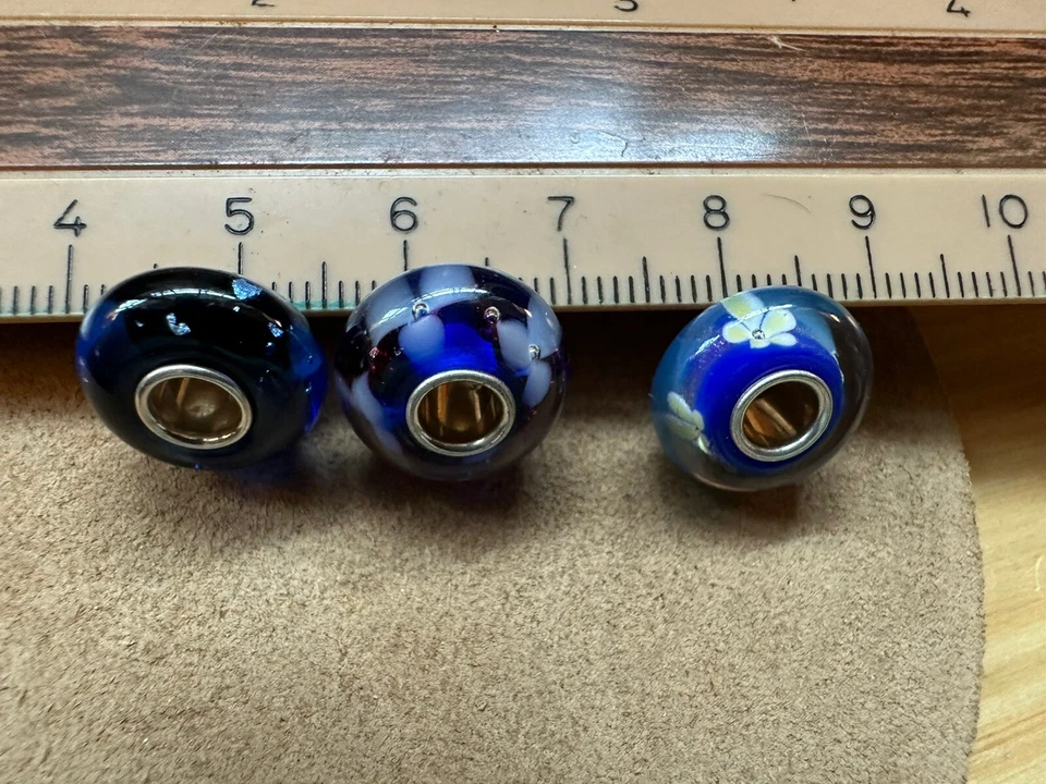 3pcs Blue Flower  Glass  Beads Large Hole Charms 1Cm By .05 cm - Image 1 of 1
