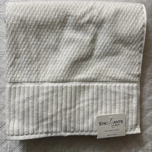 Toalla de baño Enchante Home Turkish Timaru 28x54 pulgadas 100 % algodón turco blanca nueva con etiquetas - Imagen 1 de 5