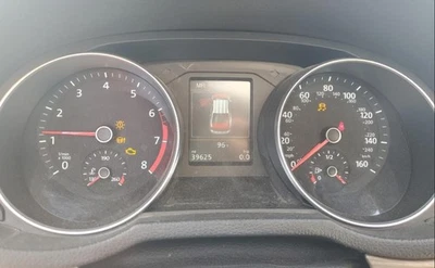 Passat 2017-2018 OE velocímetro calibre panel 39 k millas Volkswagen Foto 1 de 4
