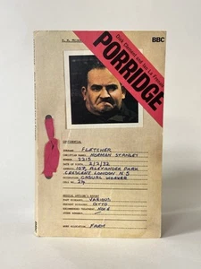 SIGNIERTER Porridge, Dick Clement & Ian La Frenais. Ronnie Barker. 1975 PB. Seltene BBC - Bild 1 von 7