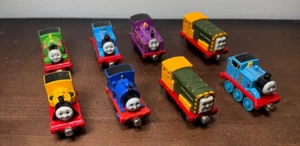 Lotto di 8 motori Thomas Il treno e amici vintage pressofusi anni 2000 - Foto 1 di 11